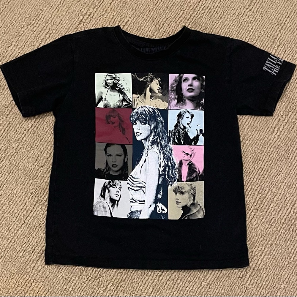 Taylor Swift Eras Tour Kids T-shirt Size S